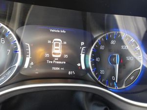 CHRYSLER PACIFICA TOURING L - 5