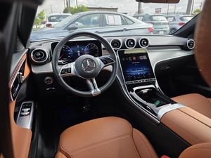 2025 Mercedes-BENZ C-CLASS 照片 4