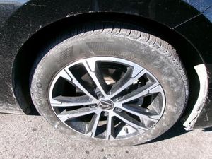 VOLKSWAGEN JETTA SPORT - 9