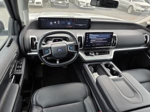 FORD EXPEDITION PLATINUM - 4
