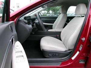 2025 Hyundai SONATA SEL photo 3
