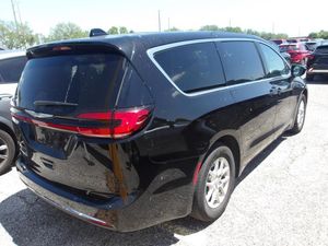 CHRYSLER PACIFICA SELECT - 2