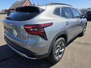 CHEVROLET TRAX LT - 2