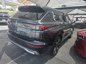 صورة 2 لـ 2025 Mitsubishi OUTLANDER