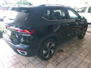 صورة 2 لـ 2025 Volkswagen TAOS SE