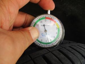 CHRYSLER PACIFICA TOURING L - 8