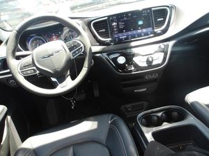 CHRYSLER PACIFICA SELECT - 8