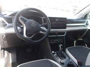 صورة 4 لـ 2025 Volkswagen TAOS SE