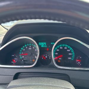 2011 Chevrolet TRAVERSE LT photo 30