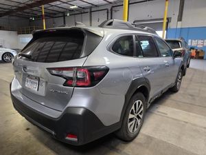 صورة 2 لـ 2025 Subaru OUTBACK PREMIUM