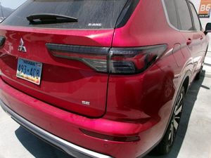 2025 Mitsubishi OUTLANDER 照片 2