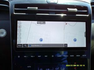 HYUNDAI TUCSON LIMITED - 8