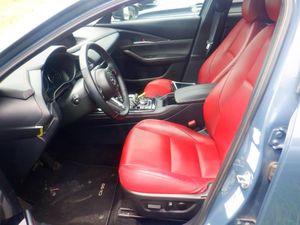 صورة 3 لـ 2025 Mazda CX-30 2.5 S CARBON EDITION
