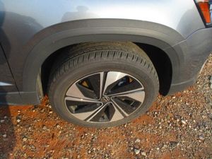 2025 Volkswagen TAOS SE — миниатюра 11
