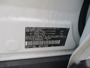صورة 7 لـ 2025 Toyota RAV4 LE