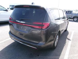CHRYSLER PACIFICA TOURING L - 2