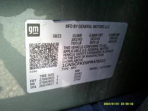 CHEVROLET SUBURBAN PREMIER - 7