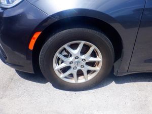 CHRYSLER PACIFICA TOURING L - 9