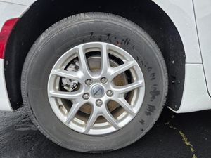 CHRYSLER PACIFICA TOURING L - 9