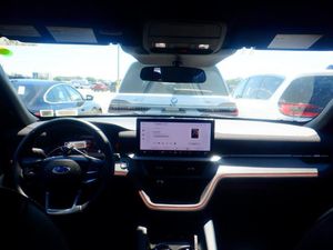 FORD EXPLORER ST-LINE - 4