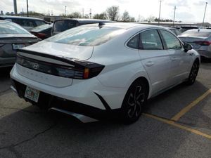 HYUNDAI SONATA SEL - 2