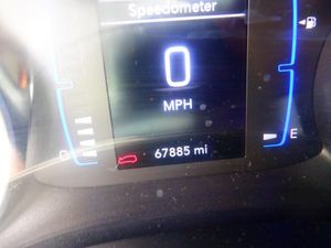 CHRYSLER VOYAGER LX - 5