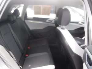 صورة مصغرة 17 لـ 2025 Volkswagen TAOS SE