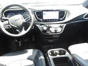CHRYSLER PACIFICA SELECT - 8