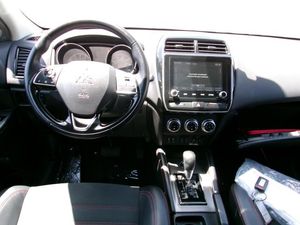 صورة 4 لـ 2025 Mitsubishi OUTLANDER SPORT SE