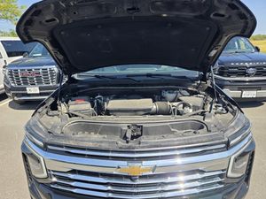 2025 Chevrolet TAHOE LT 照片 23