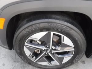 2025 Hyundai TUCSON SEL 照片 9