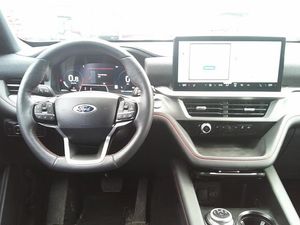 FORD EXPLORER ST-LINE - 4