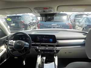 صورة 4 لـ 2025 KIA TELLURIDE S