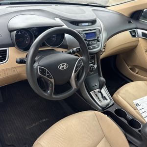 2013 Hyundai ELANTRA GLS — миниатюра 20