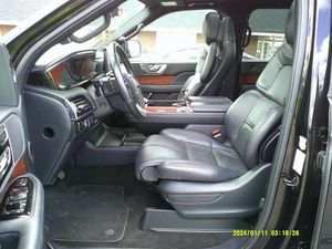 LINCOLN NAVIGATOR RESERVE - 3