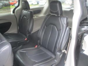 2023 Chrysler PACIFICA TOURING L — миниатюра 19