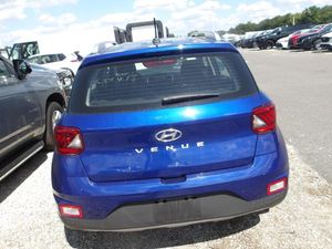 HYUNDAI VENUE - 8