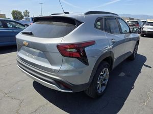 CHEVROLET TRAX LT - 2