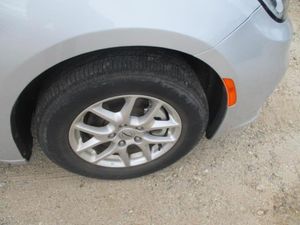 2024 Chrysler PACIFICA TOURING L 缩略图 12