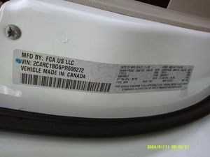 CHRYSLER PACIFICA TOURING L - 7