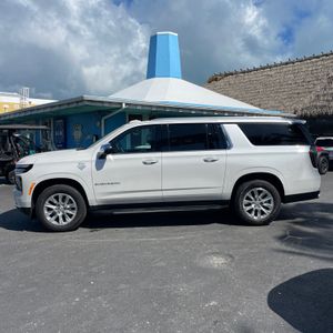 CHEVROLET SUBURBAN PREMIER - 2