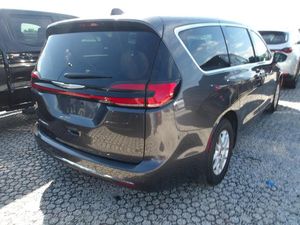 CHRYSLER PACIFICA TOURING L - 2