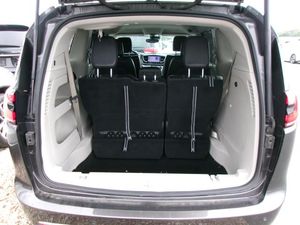 CHRYSLER PACIFICA TOURING L - 6