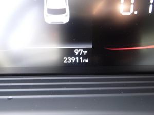 صورة 5 لـ 2025 Hyundai VENUE SEL