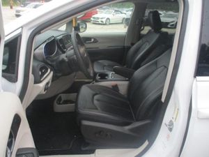 صورة 3 لـ 2024 Chrysler PACIFICA TOURING L