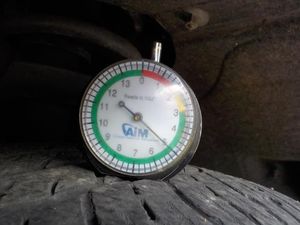 CHRYSLER PACIFICA TOURING L - 8