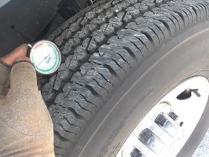 CHEVROLET EXPRESS PASSENGER LT - 10