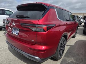 MITSUBISHI OUTLANDER SE - 2