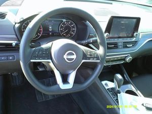 NISSAN ALTIMA 2.5 SV - 4