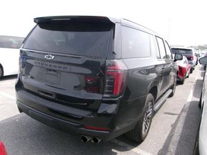 CHEVROLET SUBURBAN Z71 - 2